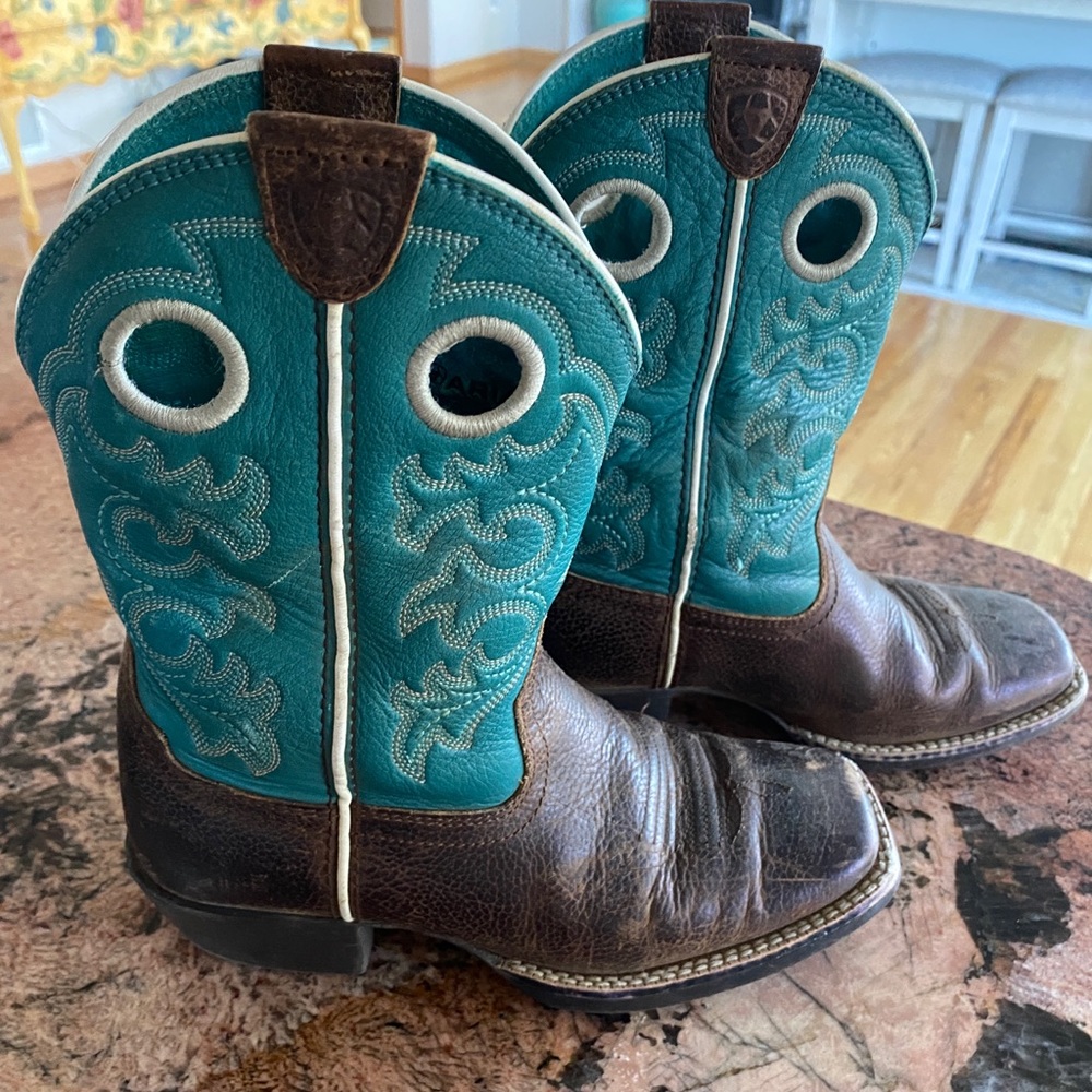 Girl’s Ariat Boots